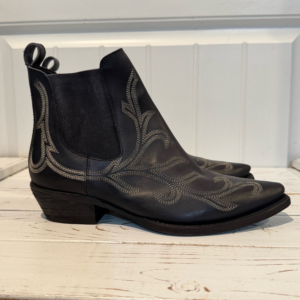 Free People Wayward Western Black Ankle Boots - Picture 2 of 12